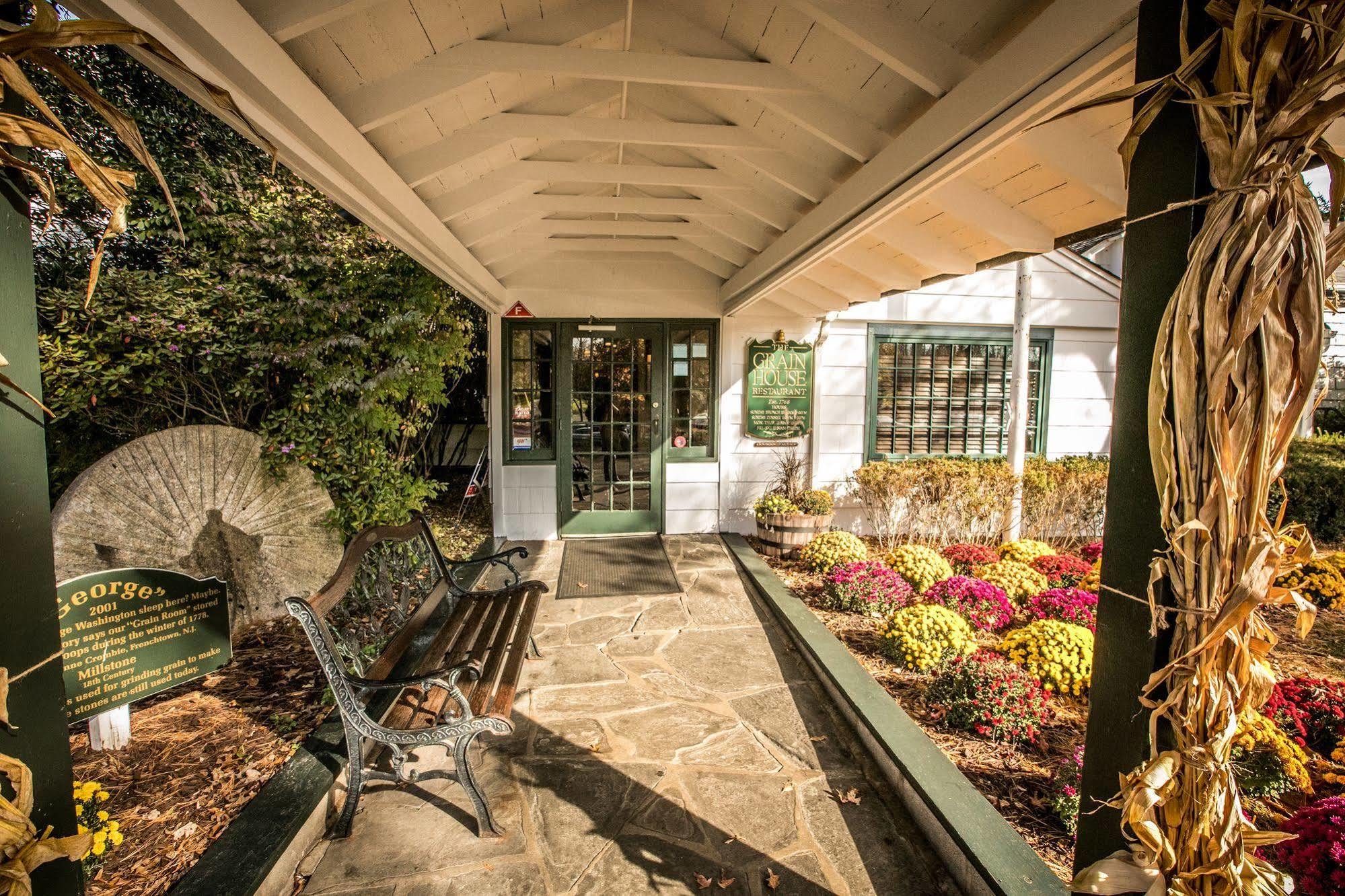 The Olde Mill Inn バスキング・リッジ エクステリア 写真