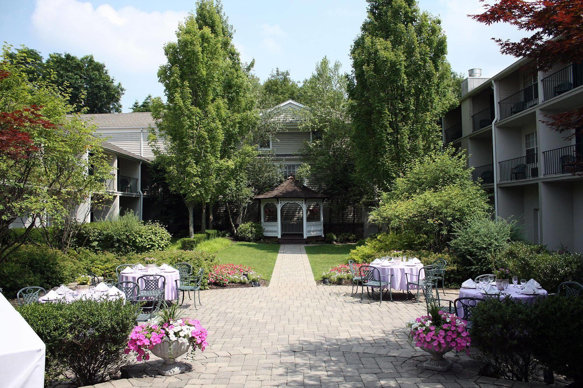 The Olde Mill Inn バスキング・リッジ エクステリア 写真